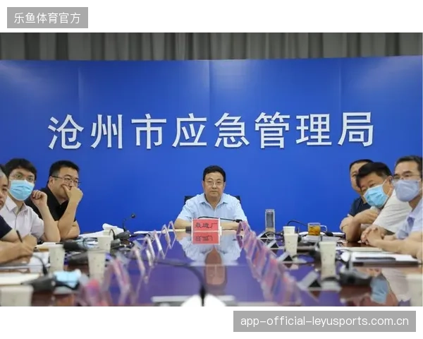 赛事执行主体如何应对极端天气下数十万人次同时撤离的安保逻辑短板